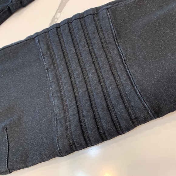 Mens joggers - Picture 2 of 5